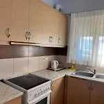 Rock Star-pllakat Frühstückspension Sarandë