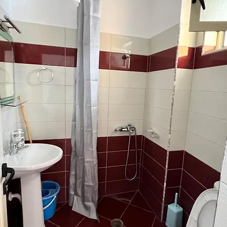 לינה וארוחת בוקר Rock Star-pllakat סרנדה