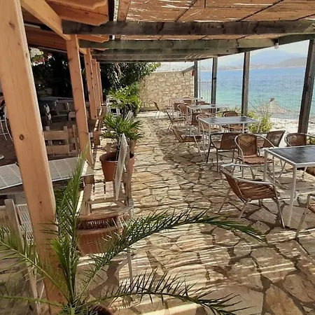 Rock Star-pllakat Sarande