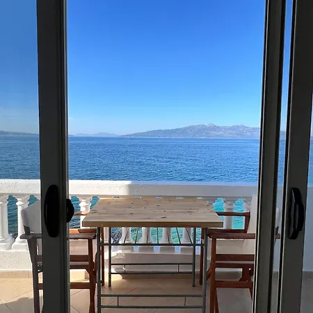 Rock Star-pllakat Bed & Breakfast Sarandë