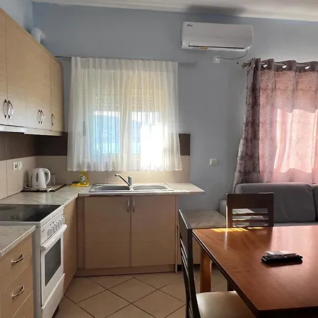 Bed & Breakfast Rock Star-pllakat Sarandë