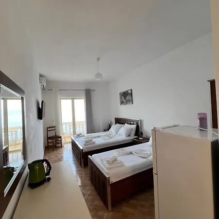 Rock Star-pllakat ساراندا